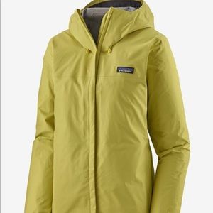 yellow Patagonia Women’s Torrentshell 2.5L jacket